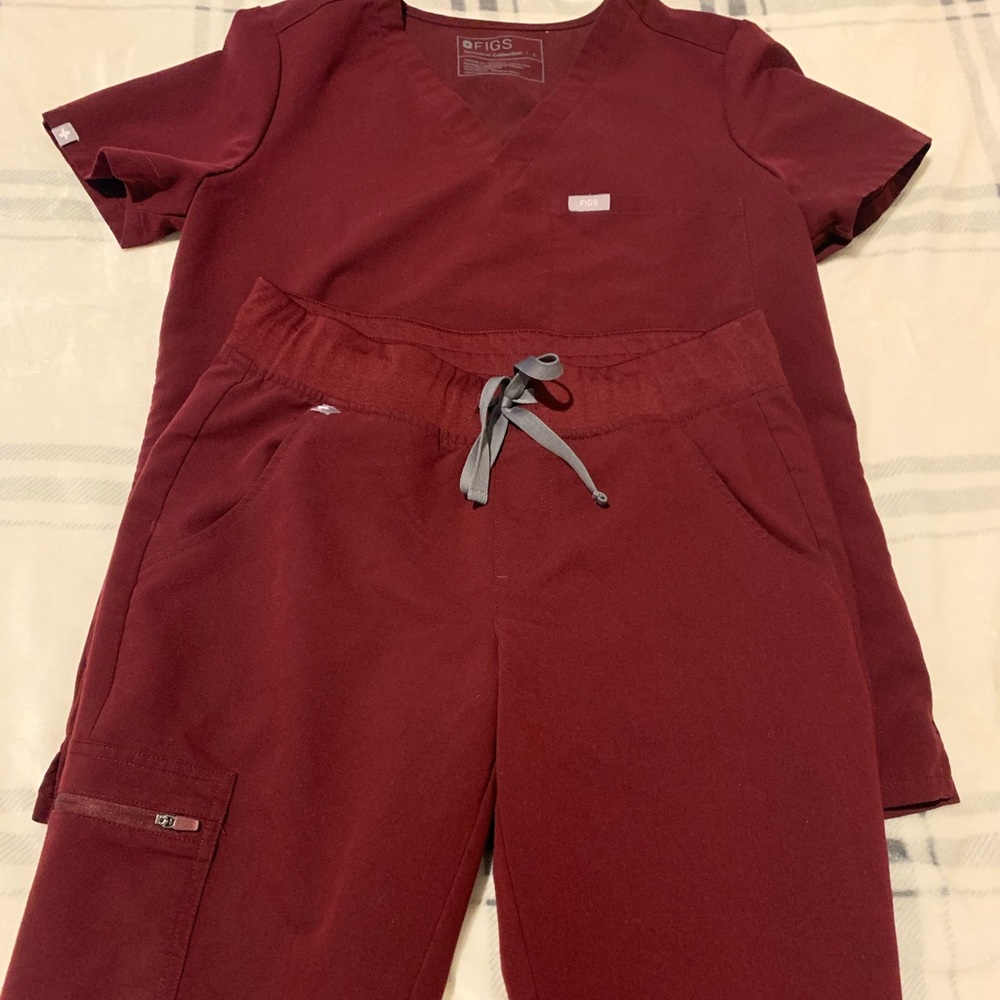 Figs scrub set